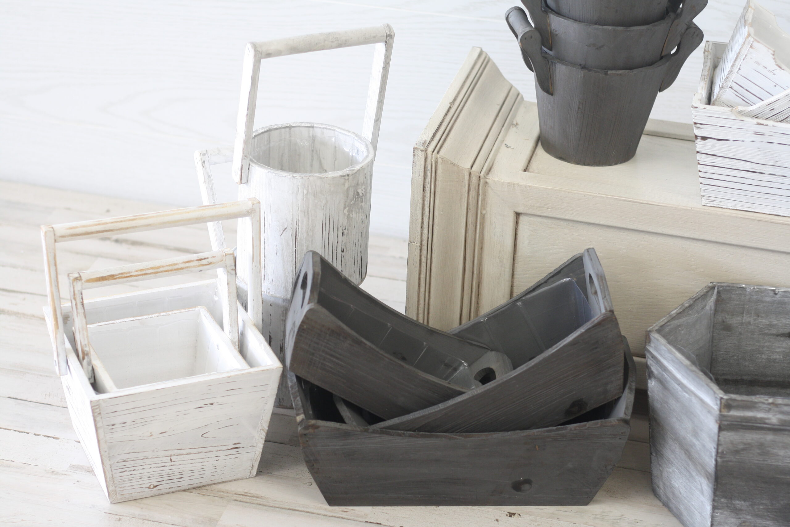 20 Piece WW/Gray Wood Assortment - Image 3