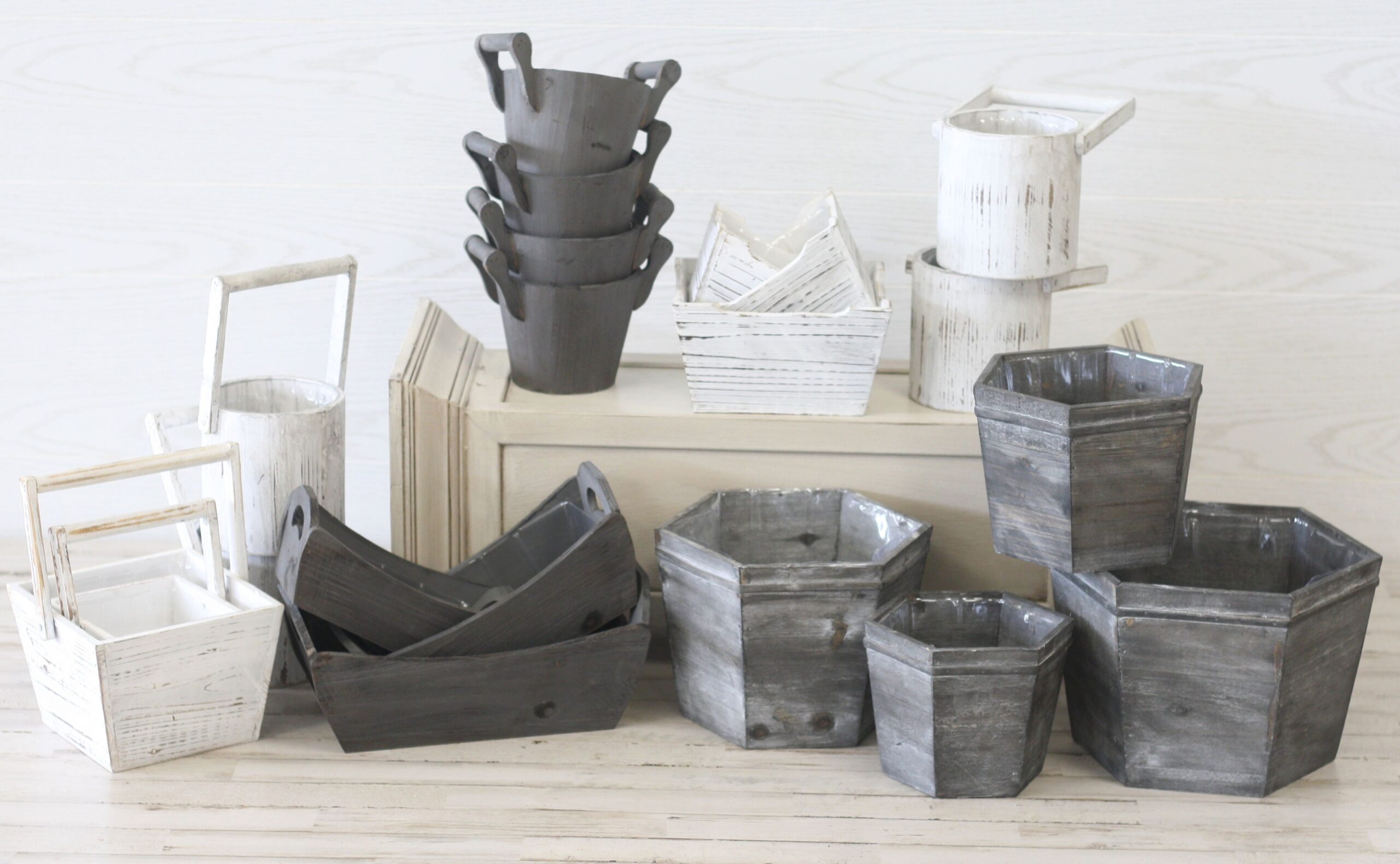 20 Piece WW/Gray Wood Assortment